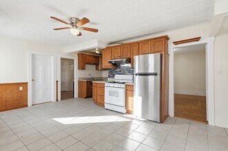 223 School St in Lowell, MA - Building Photo - Building Photo