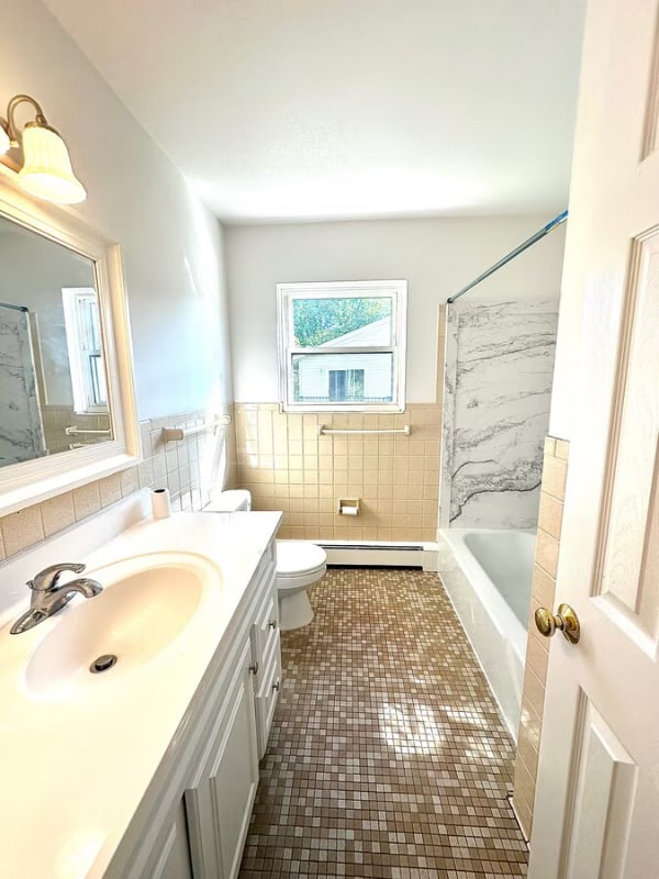 14 Orchard Hill Cir in Highland, NY - Foto de edificio - Building Photo