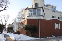 129 Weed Ave in Stamford, CT - Foto de edificio - Building Photo