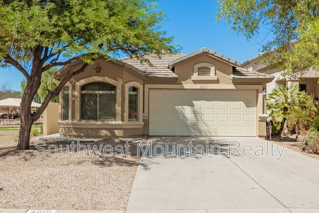 4010 E Mine Shaft Rd in Queen Creek, AZ - Foto de edificio - Building Photo