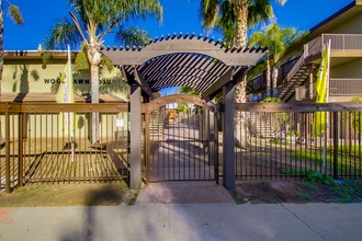 Woodlawn Apartments in Escondido, CA - Building Photo - Building Photo