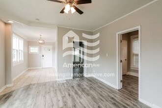 2102 Shelby St in New Albany, IN - Foto de edificio - Building Photo