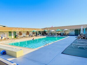 909 Richland Rd in San Marcos, CA - Building Photo - Building Photo
