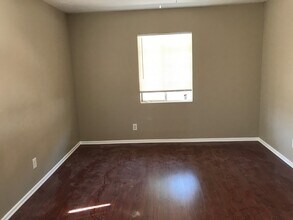 44237 Calston Ave in Lancaster, CA - Building Photo - Building Photo