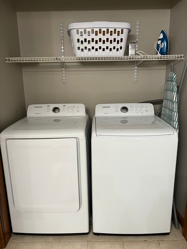 3 Indian Trail in St. Albans, WV - Building Photo - Building Photo