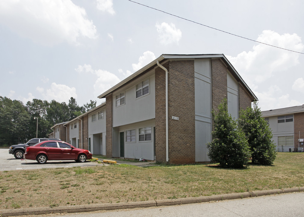 Silver Creek Apartments in Greenville, SC - Building Photo