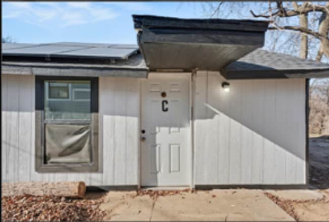 property at 732 N Victor Ave