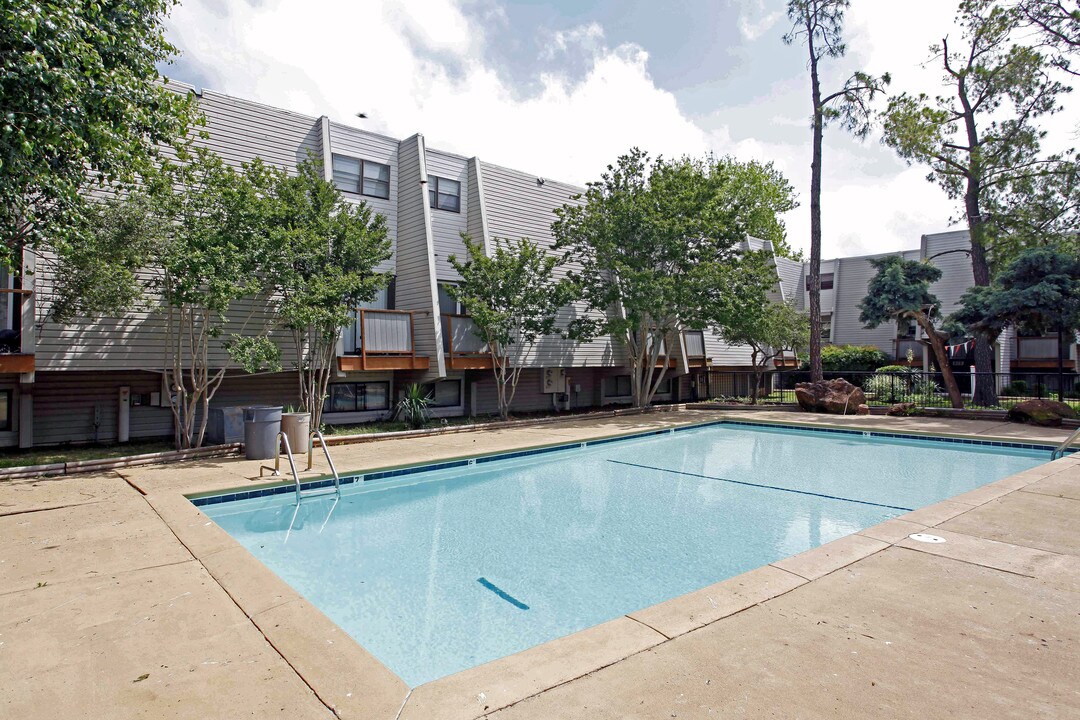 Greentree Apartments in Norman, OK - Foto de edificio