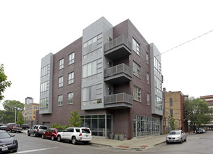 1250 N Paulina St in Chicago, IL - Building Photo - Building Photo