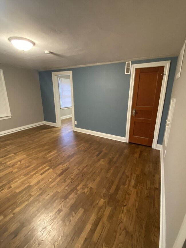 515 W 14th St-Unit -517 B in Lawrence, KS - Building Photo - Building Photo