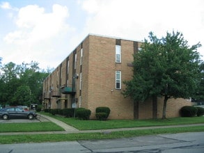 Clare Manor Apartments photo'