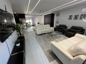 39 SE 7th St in Dania Beach, FL - Building Photo