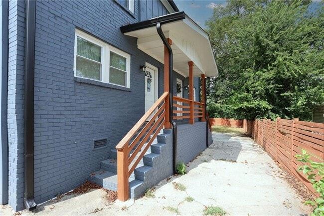 1809 Vesta Ave in East Point, GA - Building Photo - Building Photo