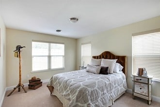 74 Weibel Ave-Unit -13 State Seal Road N in Saratoga Springs, NY - Building Photo - Building Photo