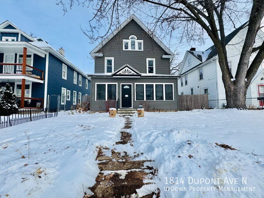 1814 Dupont Ave N in Minneapolis, MN - Building Photo