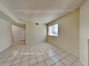 6948 W Atrium Ave in Las Vegas, NV - Building Photo - Building Photo