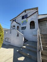 2422 E 7th St, Unit 2422 1/2 in Los Angeles, CA - Building Photo
