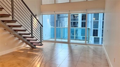 41 SE 5th St, Unit 604 in Miami, FL - Building Photo - Building Photo