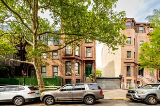 143 Lefferts Pl in Brooklyn, NY - Building Photo - Building Photo