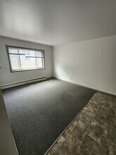 6521 Beloit Rd in West Allis, WI - Building Photo - Building Photo