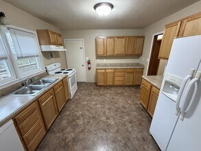 722 13th Ave in Coralville, IA - Building Photo - Building Photo