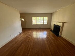 405 Holiday Rd in Lexington, KY - Building Photo - Building Photo