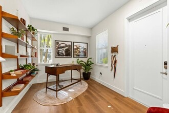 ANKR Wilton Manors in Wilton Manors, FL - Building Photo - Building Photo