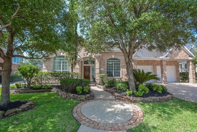 property at 12450 Lago Bend Ln