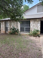 5268 Meadow Rise St in San Antonio, TX - Building Photo - Building Photo