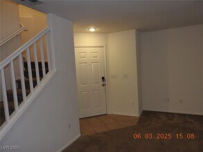 9176 Starling Wing Pl in Las Vegas, NV - Building Photo - Building Photo
