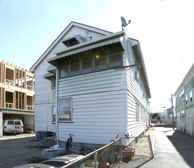 441 Erico Ave in Elizabeth, NJ - Building Photo - Building Photo