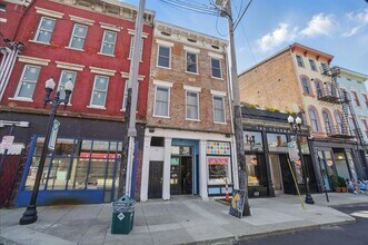 107 W Elder St in Cincinnati, OH - Building Photo - Building Photo