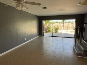 512 SE 43rd St in Cape Coral, FL - Building Photo - Building Photo