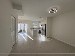 27700 SW 156th Ct in Homestead, FL - Building Photo - Building Photo