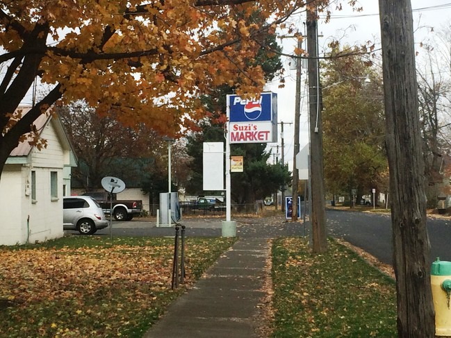 Suzi's Market and RV Park in Weston, OR - Foto de edificio - Building Photo