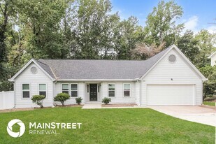 10141 Crayton Dr in Charlotte, NC - Building Photo