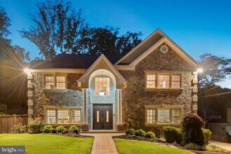 6005 Selvyn Rd in Bethesda, MD - Building Photo - Building Photo