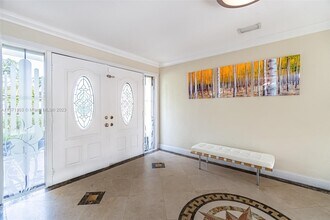 14644 SW 83rd Ct, Unit 1 in Palmetto Bay, FL - Building Photo - Building Photo