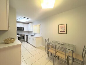 3101 Lucerne Park Dr in Greenacres, FL - Building Photo - Building Photo