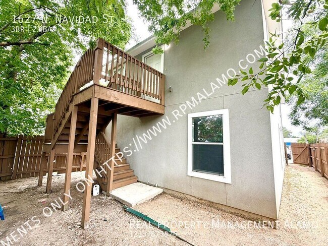 1627 N Navidad St in San Antonio, TX - Building Photo - Building Photo