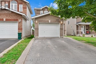 1872 Berrywood Crescent in Kingston, ON - Building Photo - Building Photo