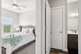 Whispering Heights in Edwardsville, IL - Foto de edificio - Building Photo