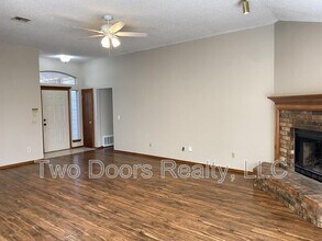 13101 Mapleleaf Dr in Oklahoma City, OK - Building Photo - Building Photo