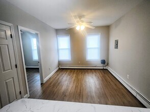 110 Franklin St, Unit #2 in Belleville, NJ - Building Photo - Building Photo