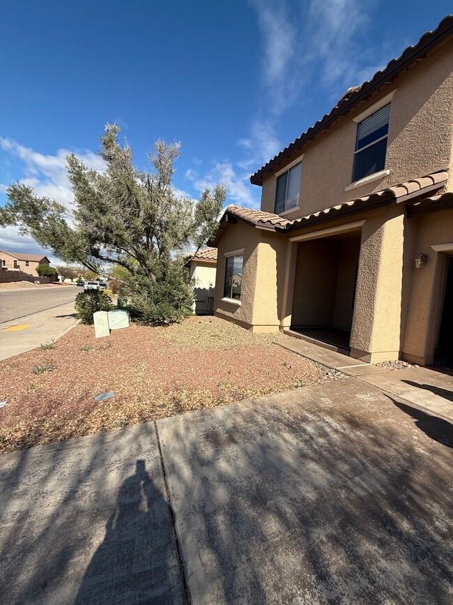 property at 1315 Paso Robles Ave