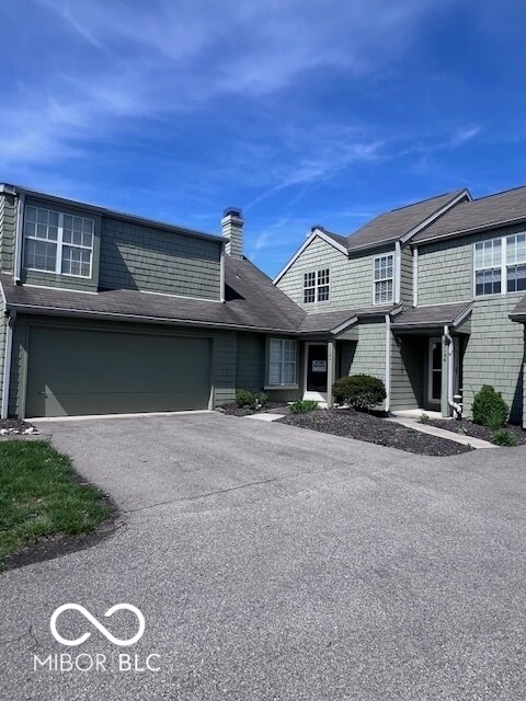 7194 Harbor Dr in Indianapolis, IN - Building Photo