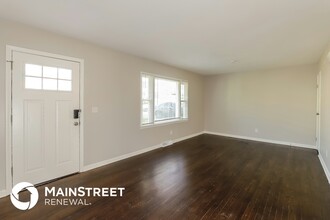 4135 N Spruce Ave in Kansas City, MO - Building Photo - Building Photo