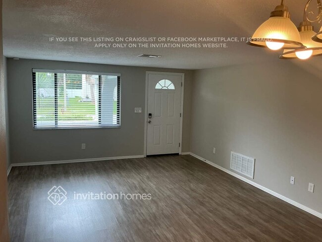 16033 Villa Dr in Hudson, FL - Building Photo - Building Photo