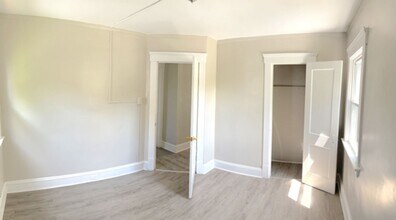 1113 Laurel Ave in Akron, OH - Building Photo - Building Photo