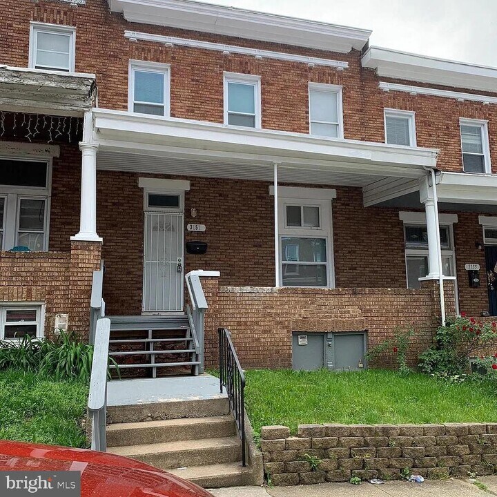 3157 Elmora Ave in Baltimore, MD - Building Photo